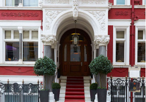 St James's Hotel & Club