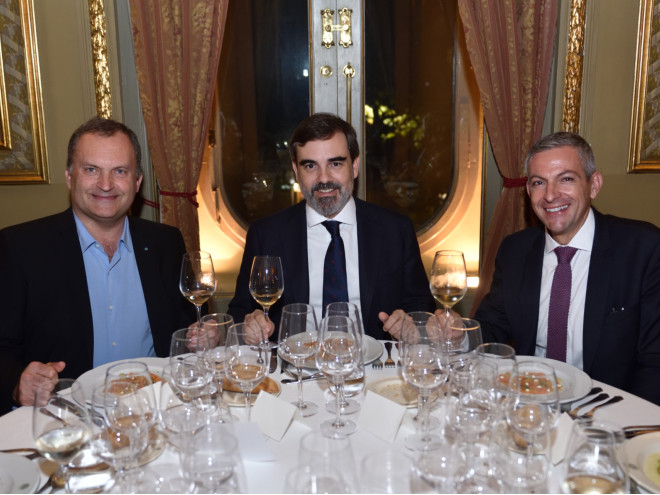 El Círculo Ecuestre recibe los prestigiosos vinos de la Maison Schröder & Schÿler El Círculo Ecuestre recibe los prestigiosos vinos de la Maison Schröder & Schÿler