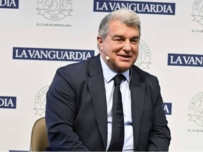 Joan Laporta promete la propiedad del club a los socios del Barça en el Círculo Ecuestre Joan Laporta promete la propiedad del club a los socios del Barça en el Círculo Ecuestre