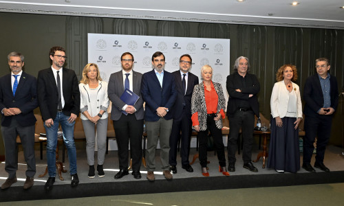 Representantes de los partidos candidatos a la alcaldía de Barcelona debaten sobre el futuro de la ciudad en el programa 