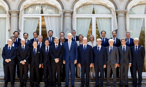 Su Majestad el Rey Felipe VI recibe a la Junta de Gobierno del Círculo Ecuestre en Barcelona