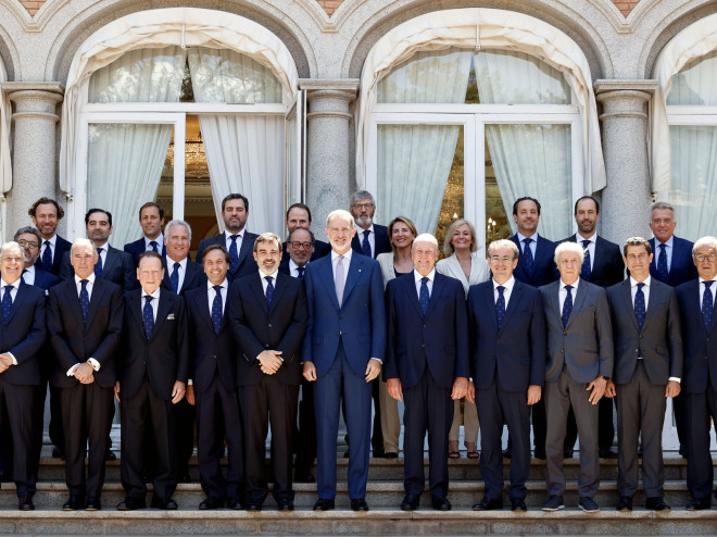 Su Majestad el Rey Felipe VI recibe a la Junta de Gobierno del Círculo Ecuestre en Barcelona