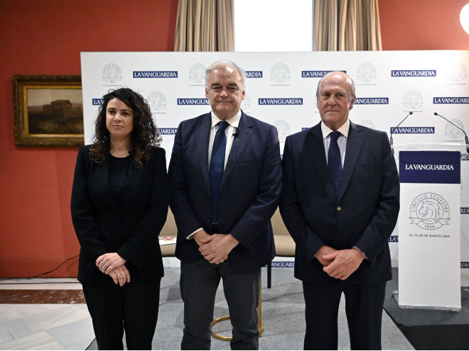 Esteban González Pons, vicepresidente de Institucional del PP, protagoniza un coloquio en el Círculo Ecuestre