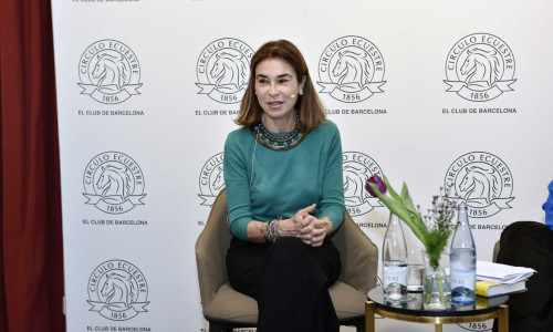 Carmen Posadas, en el Círculo Ecuestre: 