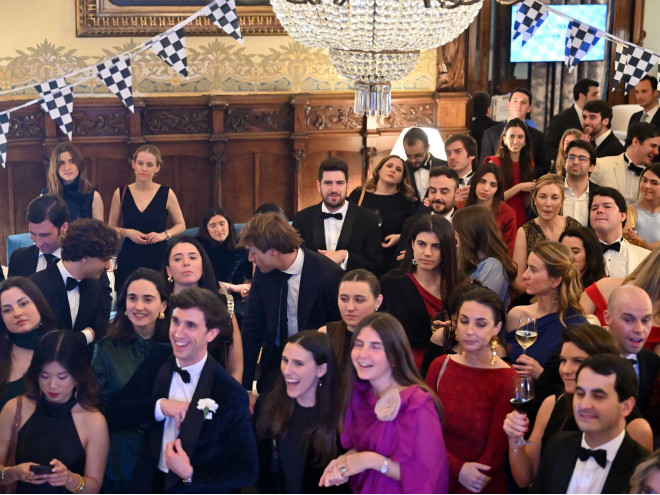 Soirée du Grand Prix Mónaco en el Círculo Ecuestre: la fiesta interclubs que estrecha lazos entre la comunidad joven de los clubes de Barcelona y Madrid Soirée du Grand Prix Mónaco en el Círculo Ecuestre: la fiesta interclubs que estrecha lazos entre la comunidad joven de los clubes de Barcelona y Madrid