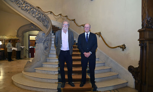 John Carlin define a Nelson Mandela como un 